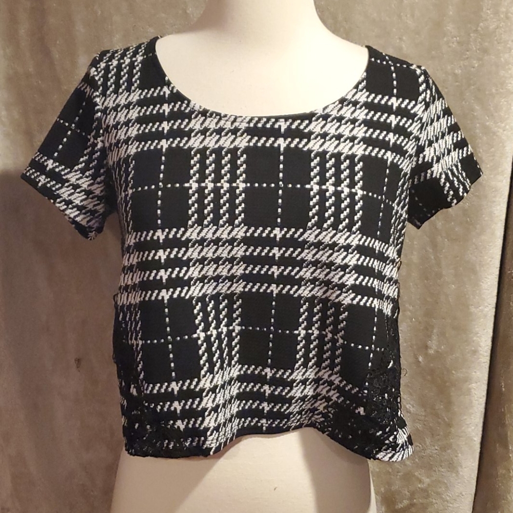 Charlotte Russe Black Plaid Top Women's Small